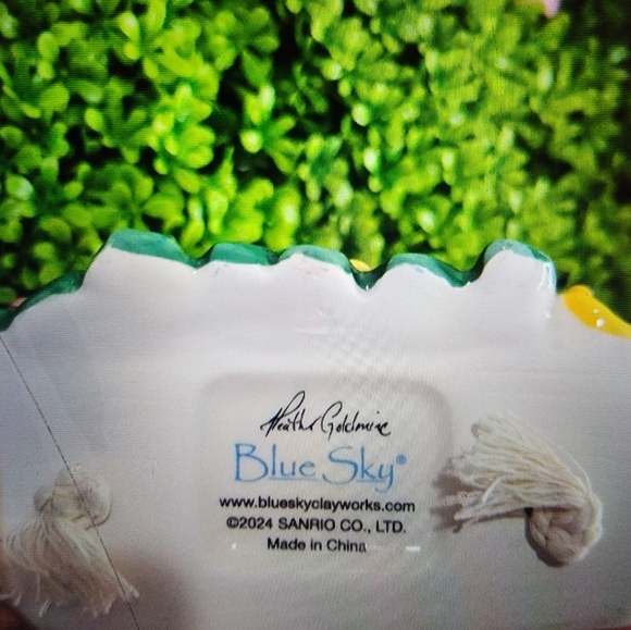 NWT Adorable Hello Kitty on swing ! Made by BLUE SKY ( Rare)with 💐 flowers. - Picture 10 of 11